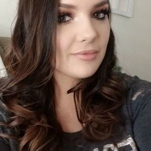 Meet your Posher, Raeanna